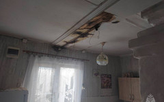 Гроза и огонь: молния попала в крышу дома в посёлке Уни