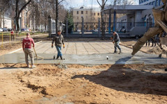 На улице Красноармейской начали обустраивать спортивную площадку