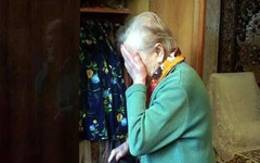 В Кировской области гостеприимный пенсионер лишился сбережений