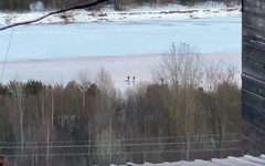 Житель Слободского заметил детей на льду