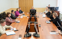 В сквере Трудовой славы организуют выставку о работе заводов
