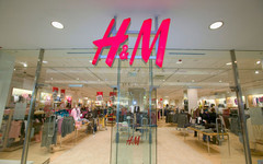 В России официально закрылись все магазины H&M