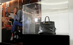 Женская сумка Birkin от Hermes ушла с молотка за 10 миллионов долларов