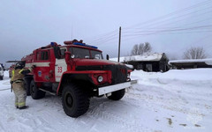 В Афанасьевском округе из-за дымохода загорелся трехквартирный дом