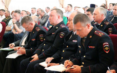 В Кировской области назначили новых руководителей подразделений наркоконтроля и миграционной службы