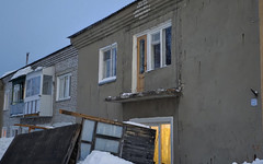 В Яранске под грузом снега обрушился балкон квартиры