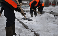 Сегодня кировские коммунальщики начнут вывозить снег с улиц города