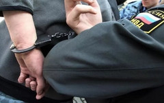 В Белой Холунице во время задержания похитители ранили полицейского