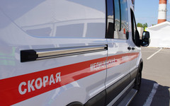 В Кирове с высоты упала женщина