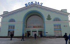 На железнодорожном вокзале в Кирове обокрали мужчину