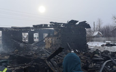 В поджоге дома в Пижанском районе, в котором сгорели три человека, подозревают сына погибшей женщины