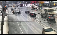 В Кирове на двух перекрёстках изменили работу светофоров