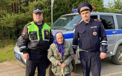 В Яранском районе полицейские нашли заблудившуюся пенсионерку из Марий Эл