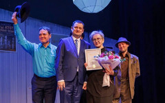 В Кировской области отметили День артиста наградами для театральных мастеров