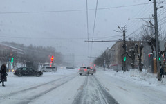 Прокуроры внесли свыше 50 представлений по фактам плохого содержания дорог и тротуаров в Кирове