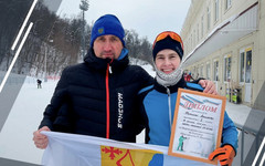 
								Биатлонист из Кировской области выиграл два золота на всероссийских соревнованиях
							