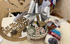 Елочные игрушки со всей области переданы в кировскую «Диораму»