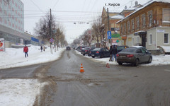 В центре Кирова водитель «Весты» спровоцировал тройное ДТП с пострадавшими