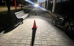 В Кирове 13-летний водитель электропитбайка сбил девочку на тротуаре