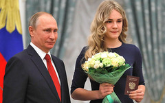 Кировская школьница, которая спасла тонувшего ребёнка, встретилась с Путиным (видео)