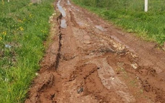 В слободе Луговые засыпали улицу после многолетнего ожидания