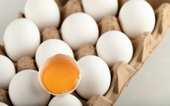 Антимонопольщики предложили ретейлерам ограничить наценку на яйца