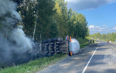 Смертельное ДТП на трассе «Вятка»: грузовик сгорел, водитель погиб
