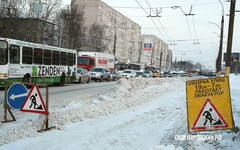 Много снега, мало денег. Почему кировские дороги становятся опасными для жизни