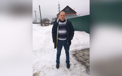 Житель Кировской области спас 80-летнего соседа, которого с головой накрыло снежной лавиной с крыши