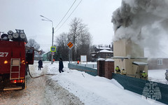 В Богородском вспыхнул огонь на колокольне церкви
