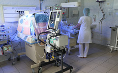 В Кировском перинатальном центре выхаживают недоношенных детей