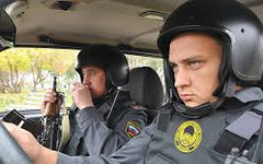 Кировским охранникам запретили называть себя «вежливыми людьми»