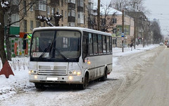 В Кирове пенсионерку зажало в дверях автобуса