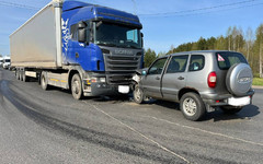 В аварии с грузовиком в Кирово-Чепецком районе пострадали четыре человека