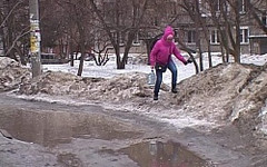 Мэрия Кирова потребовала от УК осушить «озёра» во дворах