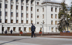 В Кирове раскрыли грабёж в сквере на Производственной