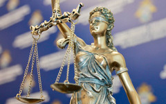 17-летнюю кировчанку осудили на 2 года за хранение наркотиков