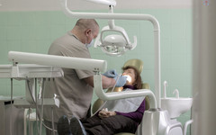 В амбулатории посёлка Дороничи появилась стоматологическая установка