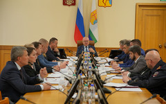 Губернатор Соколов назвал зарплаты в конвертах воровством