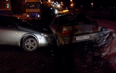 В Кирове на улице Дзержинского произошло серьёзное ДТП (ФОТО)
