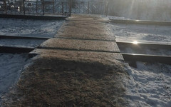 Депутат потребовал улучшить содержание ж/д перехода у стройки тоннеля в Нововятске