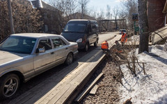 В Кирове начался ремонт наплавных тротуаров