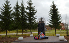 В яранском селе обновили памятник герою войны и отремонтировали дорогу