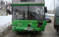 Стали известны подробности вчерашнего столкновения двух автобусов (ФОТО)