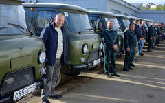 Лесничие из Кировской области получили новые автомобили