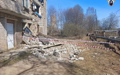 В Кировской области возбудили уголовное дело из-за разрушения фасада дома