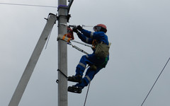 В Кировской области специалисты «Кировэнерго» восстанавливают нарушенное непогодой электроснабжение