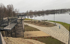 В Белой Холунице открывается новый набережный сад