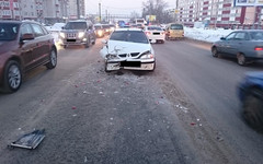 На улице Ленина столкнулись «девятка» и «Рено»: пострадали два человека
