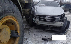 В Нововятске столкнулись Lifan, Nissan и трактор